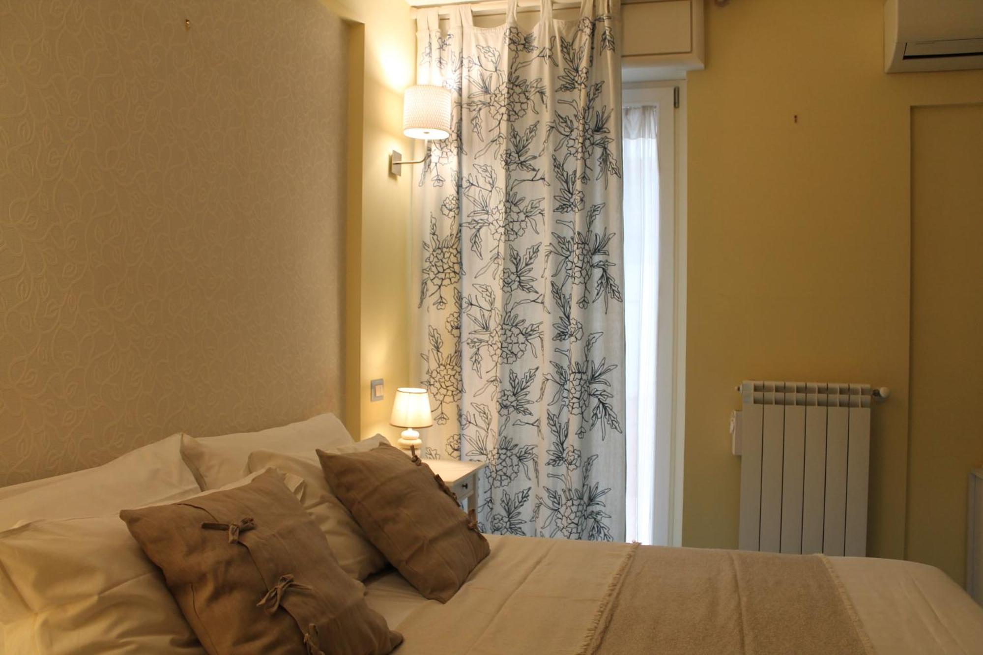 Salerno Home Station Luaran gambar