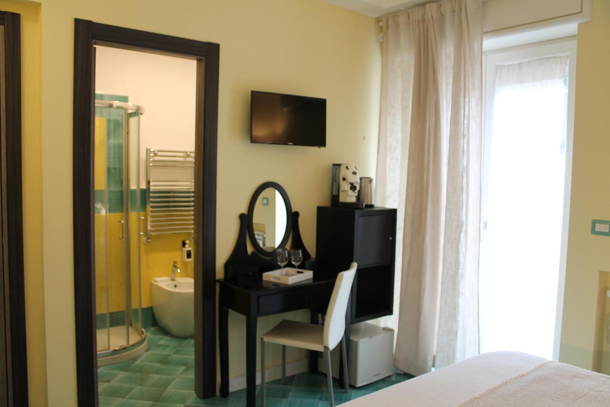 Salerno Home Station Luaran gambar