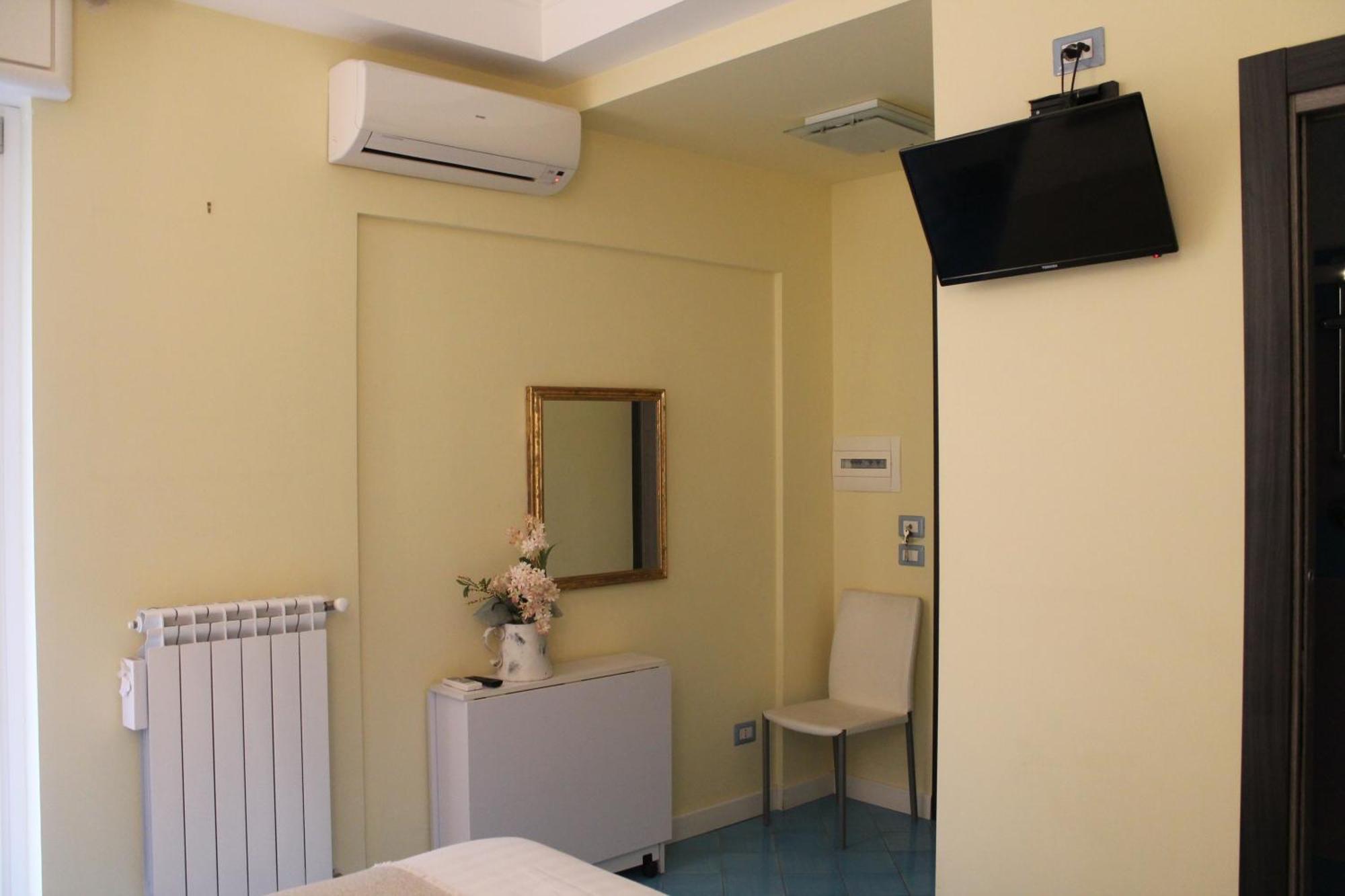 Salerno Home Station Luaran gambar