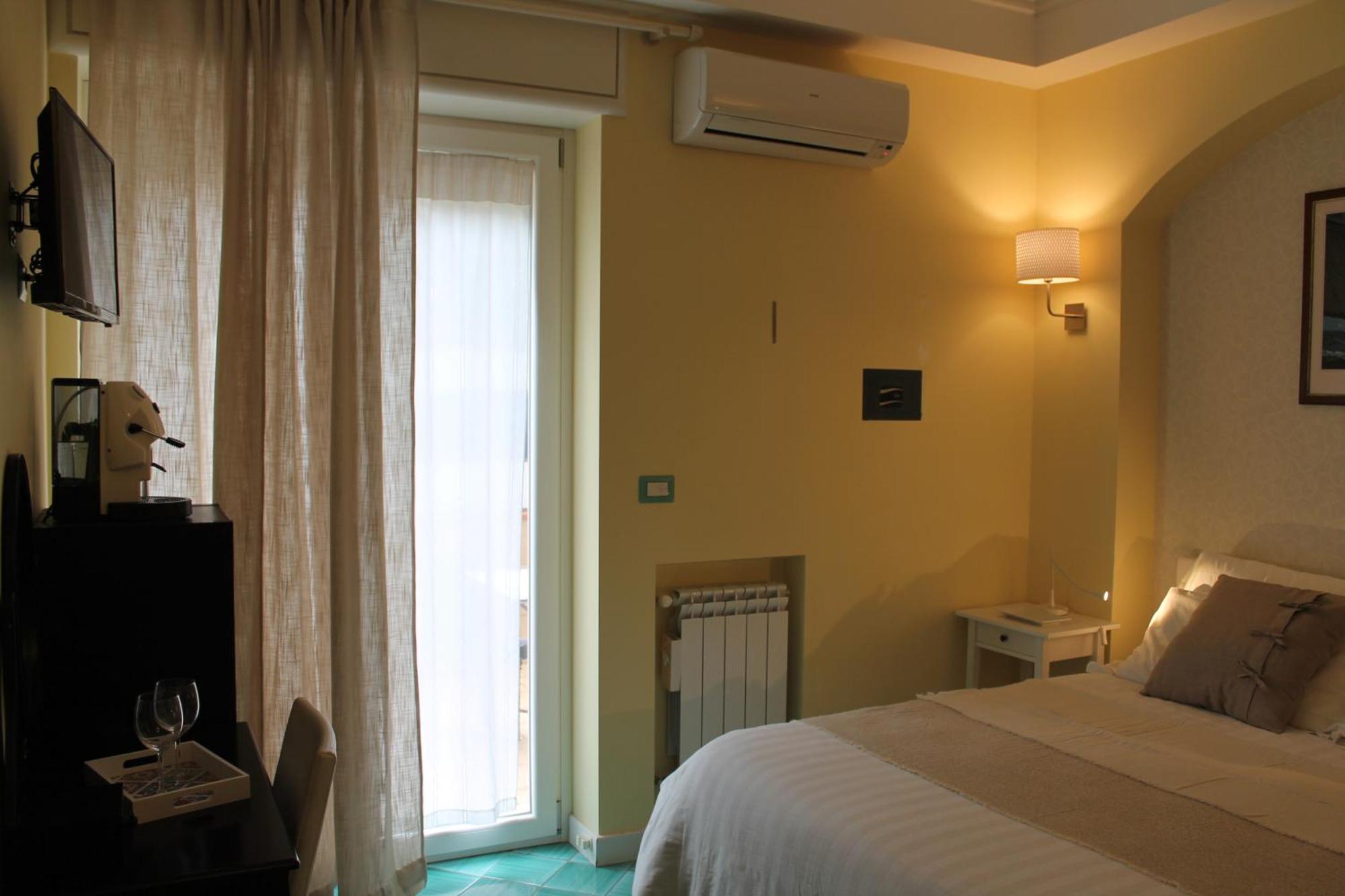 Salerno Home Station Luaran gambar